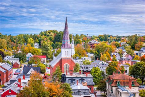 Top 15 Vermont Vacation Spots: Open Fields And Historic Landmarks