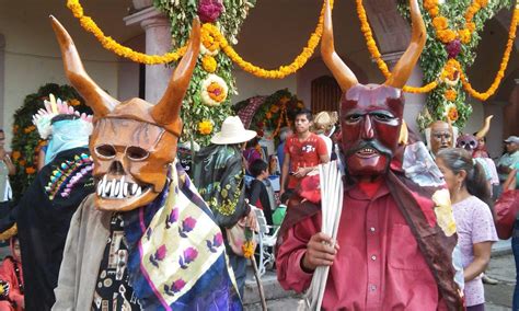 Visitantes Se Integran A Vivir La Tradición Del Xantolo En La Huasteca