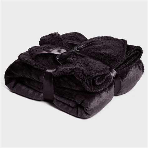 Double Lined Sherpa Throw 140x180cm Blankets You Know Whos