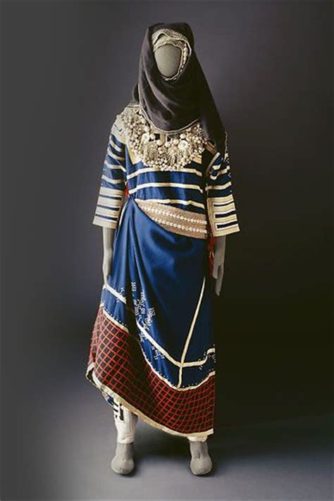 Best Textiles Saudi Arabia Images Traditional Outfits Folk