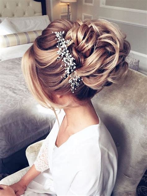 60 Perfect Long Wedding Hairstyles With Glam Deer Pearl Flowers