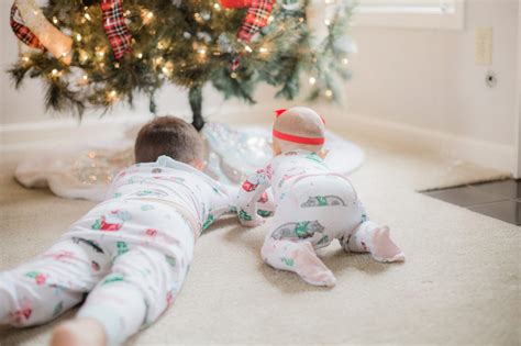 Babys First Christmas Traditions To Start Memories To
