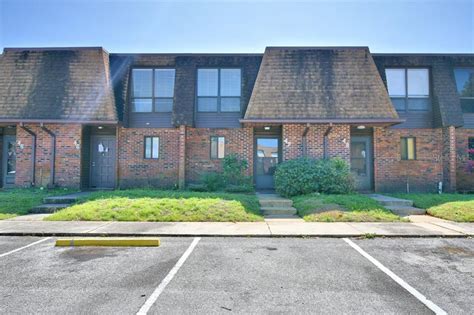 Sign in (manage property) list property (free) real estate we have ads listed from agents and directly by owners, whether you are looking to rent a home in lakeland fl , or managed flat in. 1836 N Crystal Lake Dr, Lakeland, FL 33801 - Townhouse for ...