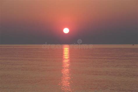 Sunrise Over The Sea Of Azov Stock Image Image Of Green Scenic