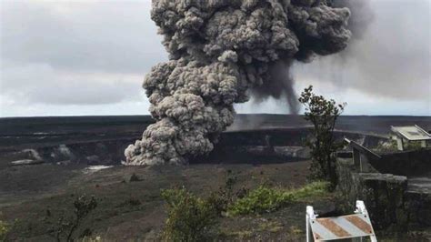 Más Evacuaciones Por Otra Fisura Volcánica