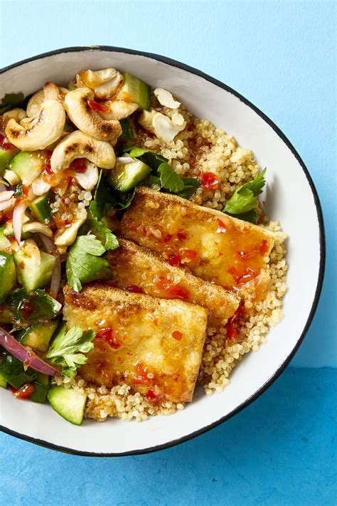 No cornstarch needed to make this crispy tofu recipe! Best Crispy Tofu Bowl Recipe - How to Make Crispy Tofu Bowl