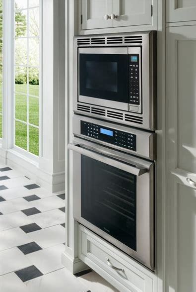 Microwaves have a large number of power levels and excellent technical characteristics. Thermador 30 inch Masterpiece® Series Combination Oven ...