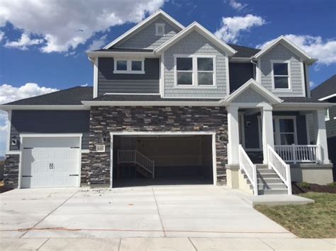See more ideas about blue vinyl siding, exterior house colors, vinyl siding. Image result for mixing light gray and blue vinyl siding ...