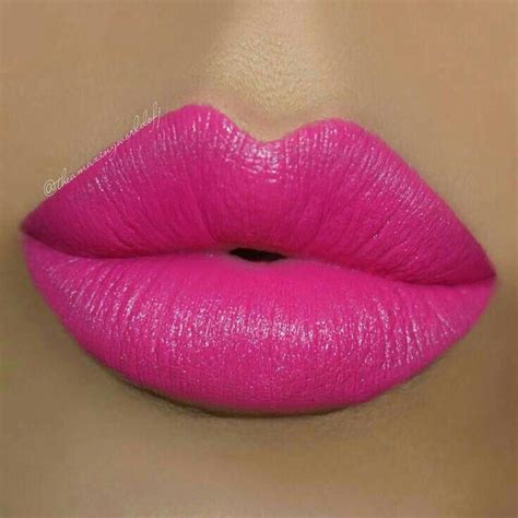 Lovely Lips Pinklips Bemalte Lippe Pink Lips Hot Pink Lips Lipstick