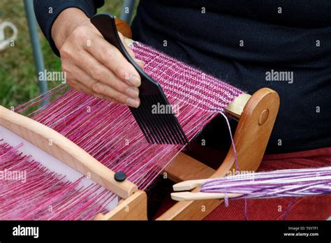 Weaving Wool Uk Hi Res Stock Photography And Images Alamy