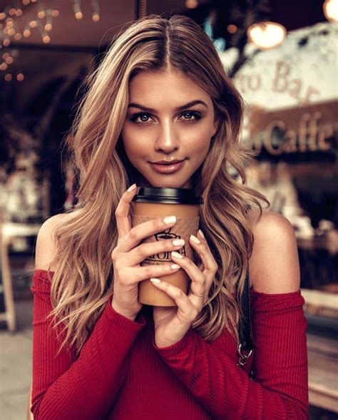 Pin De Hebe En Marina Laswick Chicas De Belleza Poses De Modelaje Fotografía De Chicas