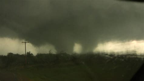 Filetushka Oklahoma Tornado April 14 2011 Wikipedia