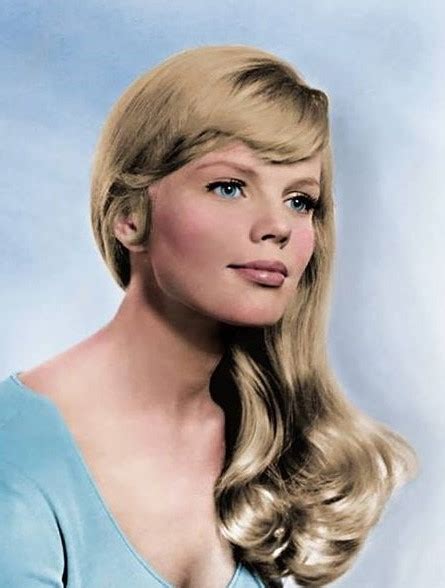 Marta Kristen Photo Gallery 06