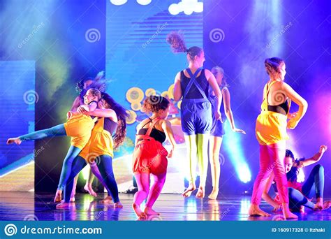 Kids Dancing Modern Dance Editorial Stock Photo Image Of Dancer