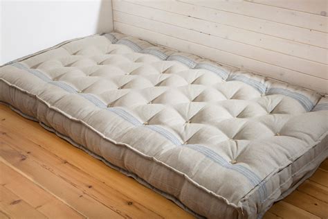 Mattress futon is stuffed with foam: daybed | Futon mattress, Futon living room, Futon sofa