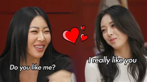 Itzy Flirting With Jessi A Mess Youtube