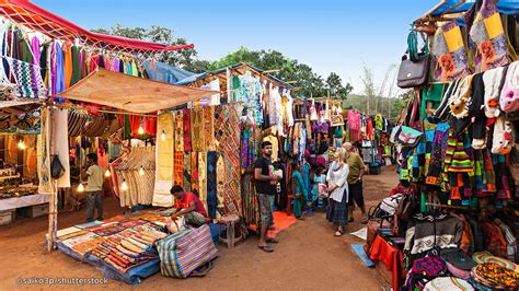 India Shopping - Where to Shop and What to Buy in India