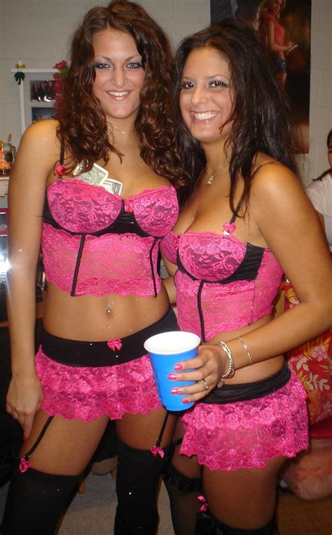 Hot wife shows hubby how he should fuck. college sluts in pink lingerie - Gallery | eBaum's World