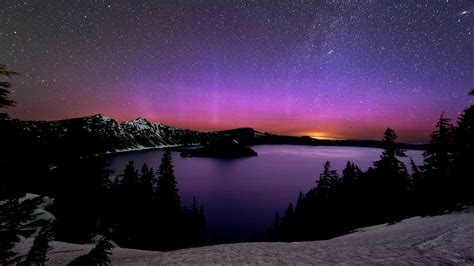 Aurora Borealis Over Crater Lake National Park Oregon Usa Windows