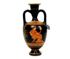 Greek Pottery :: Red figured pottery :: Red figured Calyx Krater