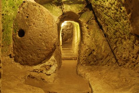 Derinkuyu Underground City An Amazing Geological Spectacle