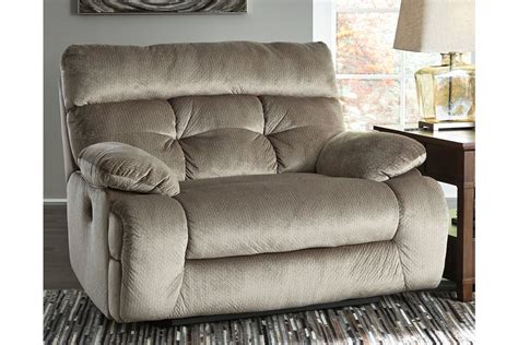 In fact, most recliner chairs you'll find actually have some sort of limitations and this can be a huge problem for large men. Brassville Oversized Power Recliner | Ashley Furniture ...