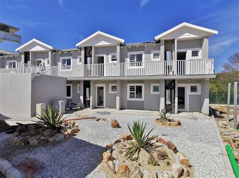 3 Bedroom Townhouse For Sale In Westering Remax™ Of Southern Africa