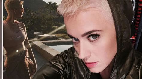 That S Awkward Fans Mistake Katy Perry For Justin Bieber Over That Brutal Haircut Mirror Online