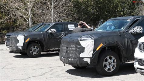 2023 Toyota Tacoma Spied In The Wild For The First Time Could Get 24l