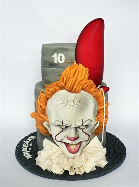 Pennywise Bithday Cake By Martina Matyášová Clown Cake Scary Cakes Horror Cake