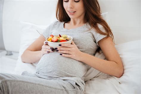 pregnancy cravings how to regain control kayla itsines