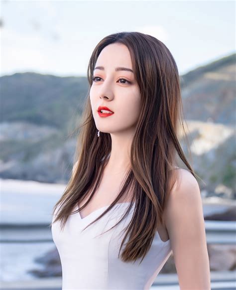 • để bảo vệ danh tiếng của mình, quản lý của kiều tinh tinh đã cho cô ấy tham gia một cuộc thi trò chơi điện tử. "Em là niềm kiêu hãnh của anh" chuyển thể thành phim: Địch ...