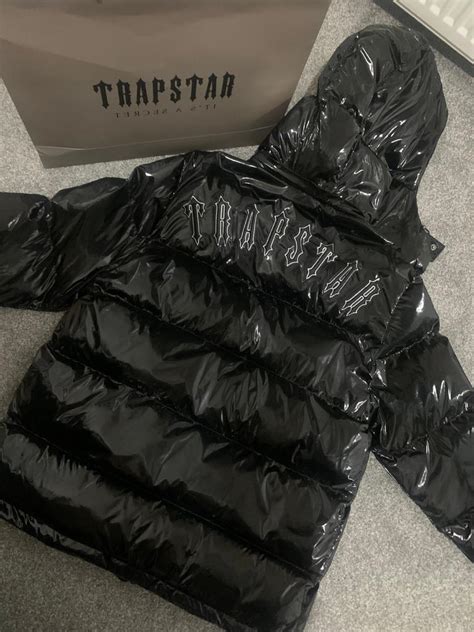 Trapstar Irongate Detachable Hooded Puffer Jacket Shiny Black In