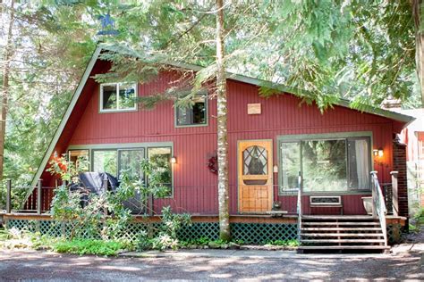 Самые новые твиты от 3 little bears cabin (@3bearscabin): Three Bears Lodge near Mount Rainier | Visit Rainier
