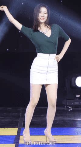 Latest and popular 박신영 gifs on primogif.com. 야짤 국군방송 오세인 아나운서 착한 몸매.GIF - 은꼴
