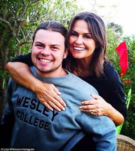 Lisa Wilkinson Shares Flashback Picture Of Son Jake And Daughter Billi Daily Mail Online