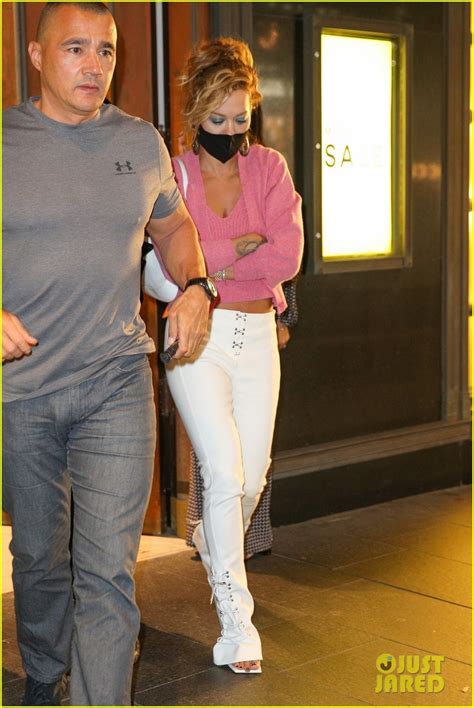 Rita ora, tessa thompson and taika waititi were photographed having a three way kiss in sydney, and it's gone viral with great reactions on twitter. Rita Ora Joins Group of Actresses for Private Shopping ...