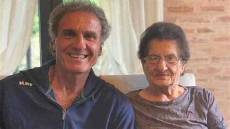 Oscar Ruggeri Indignado Por La Jubilación Que Cobra Su Madre 70 Años