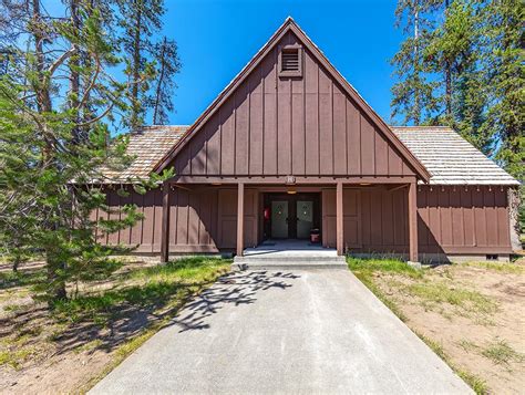 Crater rim cabin offers a unique style of lodging that worked perfectly for what we were looking for: Photography In The National Parks: Gearing Up, Staying ...