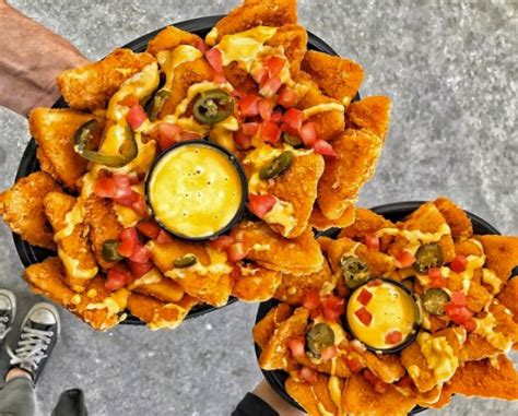 Taco Bells Naked Chicken Chips Have Gone Viral Huffpost Contributor