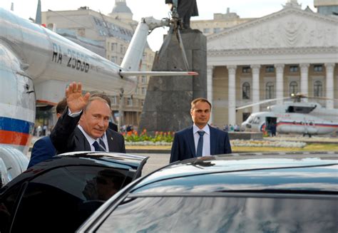 Putin Urges Economic Retaliation For Sanctions Over Ukraine Conflict