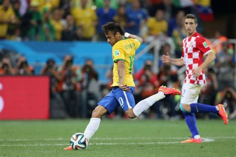 brazil 3 1 croatia neymar s double delivers first win to the hosts