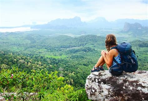 top 10 reasons why you should travel alone at least once