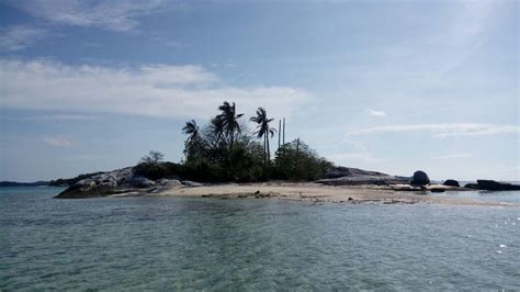5 Pulau Eksotis Untuk Hopping Island Belitung Yukkuy