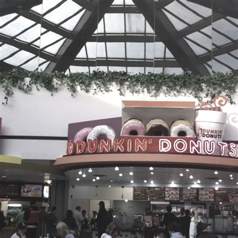 Newark Airport Food Court Newark Airport Airport Food Dunkin Donuts