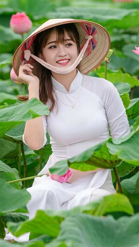 ghim trên ao dai viet nam