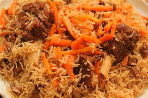 In afghan cuisine, kabuli palaw or qabili pulao (persian : kabuli palaw