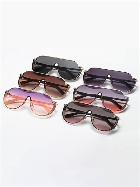 Wholesale Fashion Connected Large Frame Sunglasses For Women Vwa053157