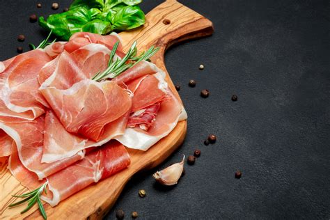 E c'è anche la box picnic. Prosciutto di Parma, stop alle marchiature, gli ispettori ...