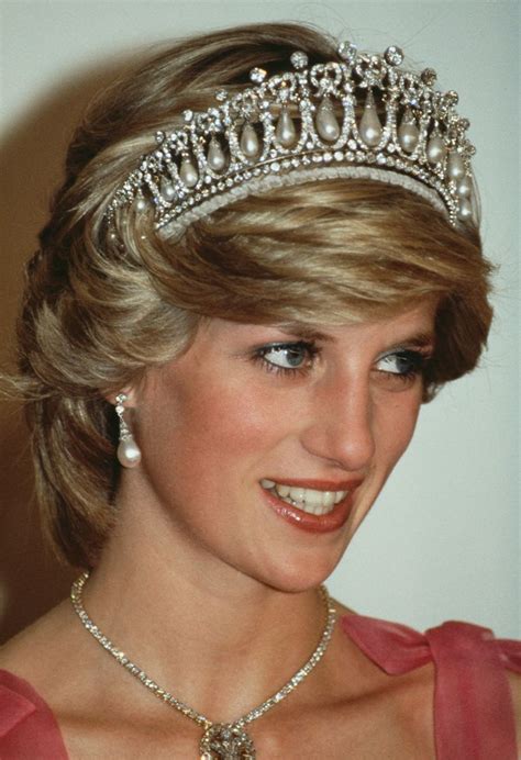 Princess Dianas Best Beauty Looks Of All Time Who What Wear Uk